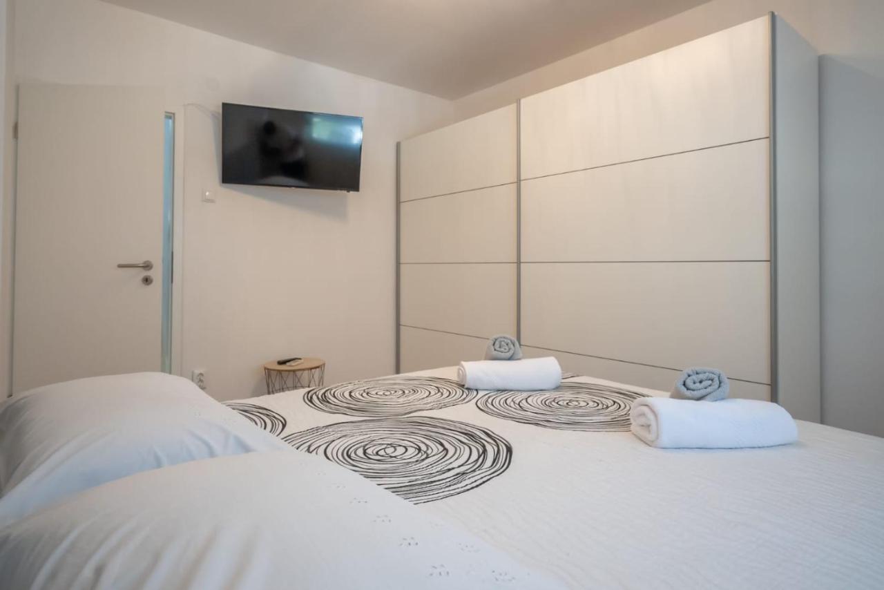 Appartamento Apartman Mirjana Spalato Esterno foto