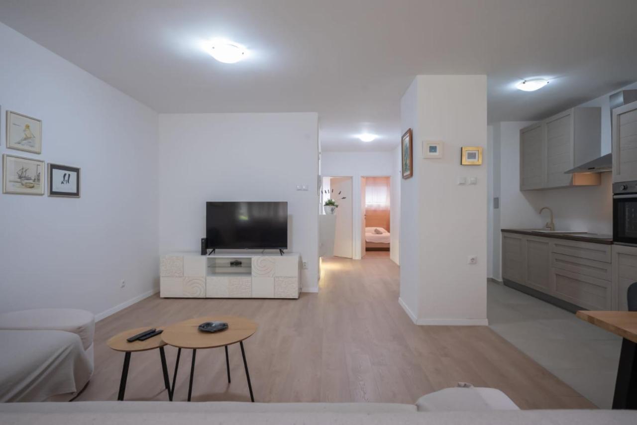 Appartamento Apartman Mirjana Spalato Esterno foto