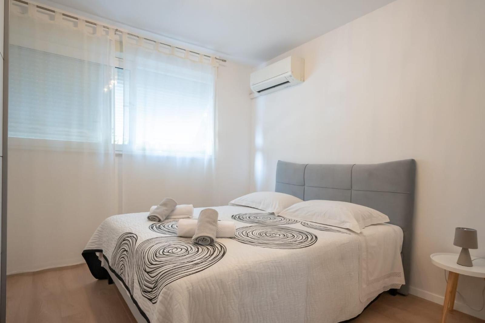 Appartamento Apartman Mirjana Spalato Esterno foto